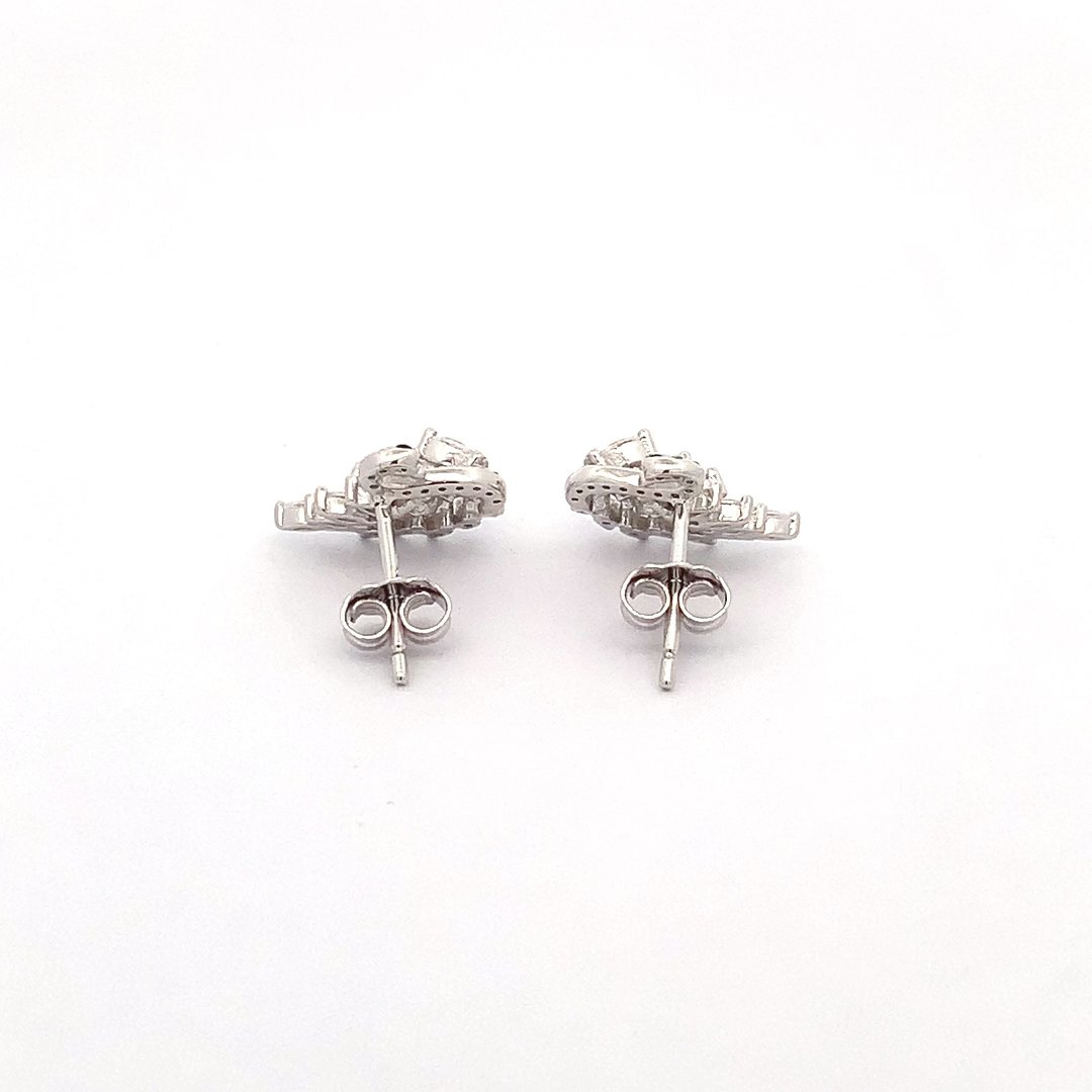 Flaunting Swan Stud Earrings (Pure Silver) - Silver